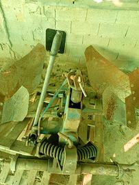 1 aratro 1 estirpatore chiusura attivita