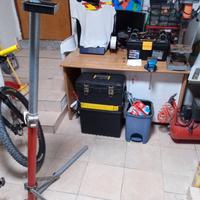 Cavalletto manutenzione bici