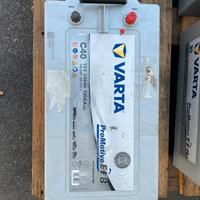 Batteria Varta C40 12V 240 Ah 1200 A