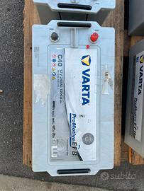 Batteria Varta C40 12V 240 Ah 1200 A