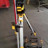 Livella laser con cavaletto