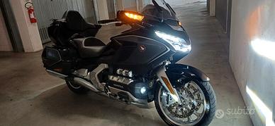 Honda goldwing Gl 1800 DCT tour ABS