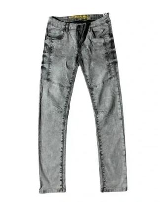 Jeans grigi, 15 anni