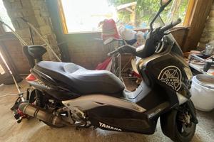 Yamaha Xmax 250