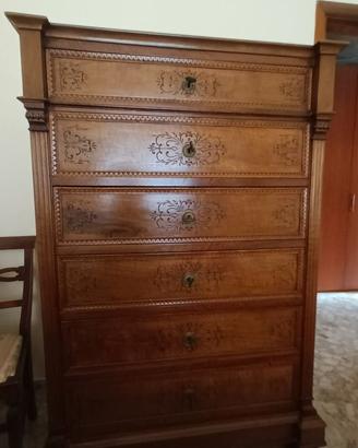 Settimino antico intarsiato in legno