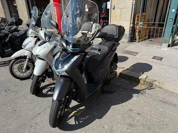 Sh 150 sport nero opaco 20k km