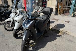 Sh 150 sport nero opaco 20k km
