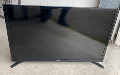 Televisore Samsung 32” HD serie 4 , J4000