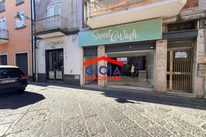 Immobile di 100 m² con 1 locale a Mondragone