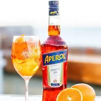 Stock bottiglie Aperol Campari Gin