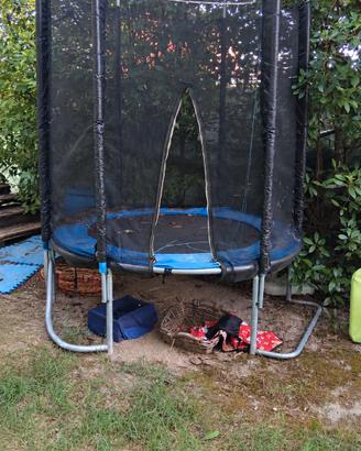 trampolino da giardino in buone condizioni