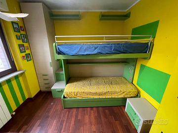 Cameretta per ragazzicon letto a castello marca Za
