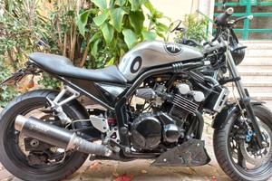 FAZER FZR 600 CUSTOMIZZATA