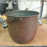 Pentole e portavasi in rame