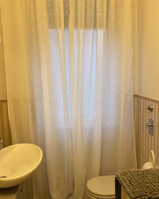 Sanitari bagno con rubinetteria