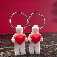 portachiavi omino LEGO con cuore