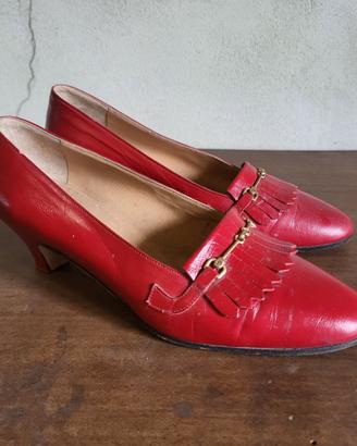 Mocassini da donna in pelle rossa vintage