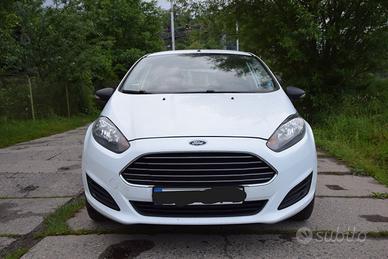 FORD Fiesta 6ª serie - 2015