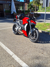 Ducati streetfighter v2 955