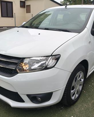 Dacia Sandero 1.2 GPL 2014 FULL OPTIONAL