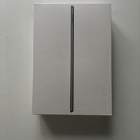iPad 8ª generazione 128GB + caricatore + cover