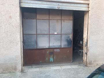 Garage di oltre 150 metri con terreno