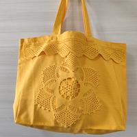 Borsa Tote in tela con applicazione di centrini