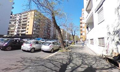 Don bosco stanza arredata con terrazzo