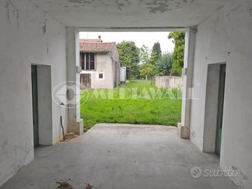 Semindipendente a Roveredo in Piano