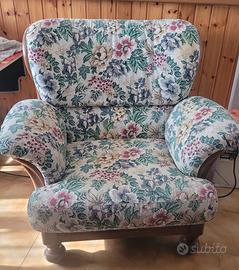  n. 1 divano + 2 poltrone uguali