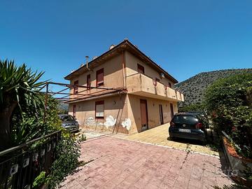 Rif 543 - Torretta, ampia villa su due livelli