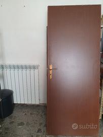2 porte  euro 10 tutti e due 