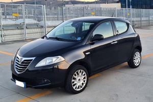 Lancia Ypsilon 0.9 Benzina e Metano