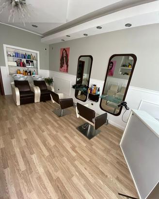 ARREDAMENTO PARRUCCHIERE