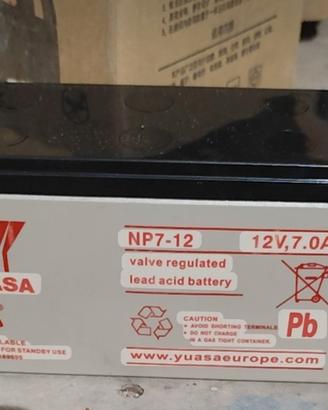 2 batterie 12V - 7 Ah