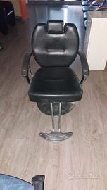 Arredamento negozio parrucchiere