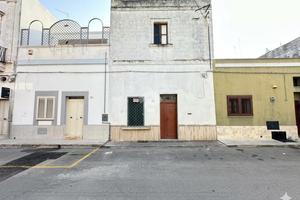 CASA INDIPENDENTE A SAVA