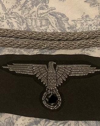 Soggolo schirmmutze e aquila da braccio ww2