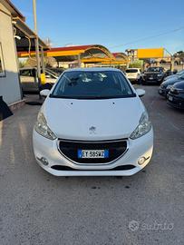Peugeot 208 PureTech 82 5 porte Allure