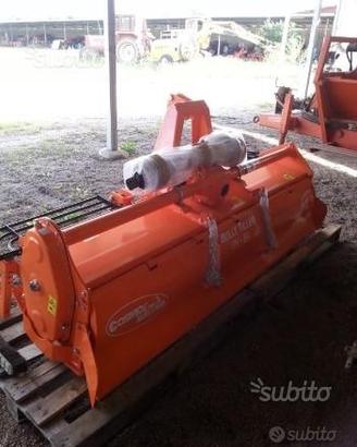 Fresa Nuova Cosmo UH-84, 455Kg larghezza 210