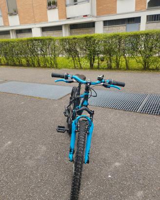 Bici  ROCKRIDER 500 24 pollici