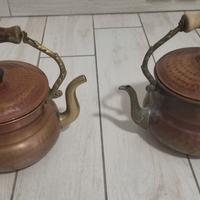 Teiere antiche in rame martellato 