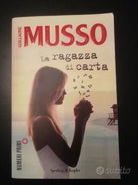La ragazza di carta