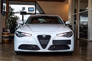 Alfa Romeo Giulia 2.0 Turbo 200 CV AT8 Super