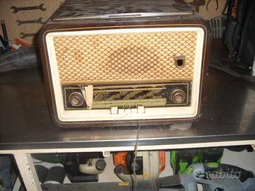 Radio d'Epoca FONOLA: La Voce del Dopoguerra