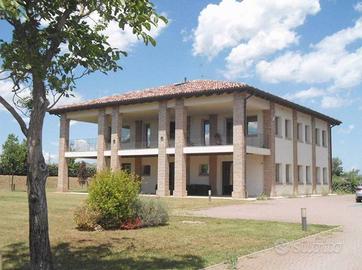 Immobile di 580 m² con più di 5 locali a Castel Ma