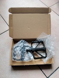 Pedali universali per bici