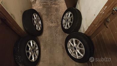 Cerchi In Lega Ford Fiesta 3398192098