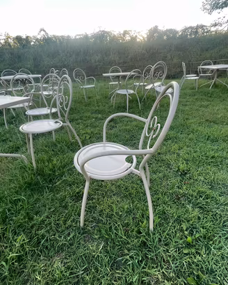 Tavoli e sedie da giardino