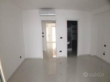 Trilocale zona semi centro